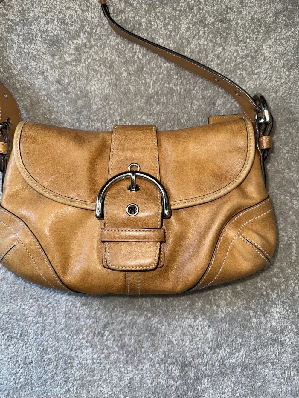 Coach Vintage British Tan Soho Small Buckle Flap Shoulder Bag w/Matching Wallet - Picture 6 of 16